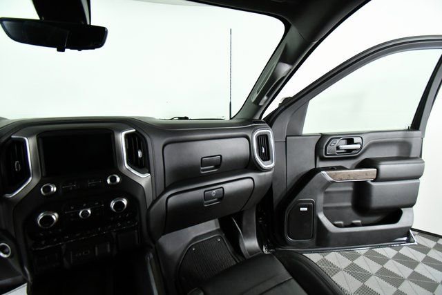 Used 2021 GMC Sierra 3500 Denali w/ Denali Black Diamond Edition image 20