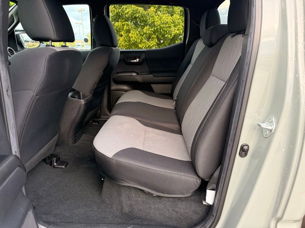 Used 2023 Toyota Tacoma TRD Sport AWD/4WD image 25