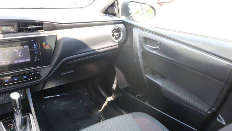 Used 2019 Toyota Corolla LE FWD image 15