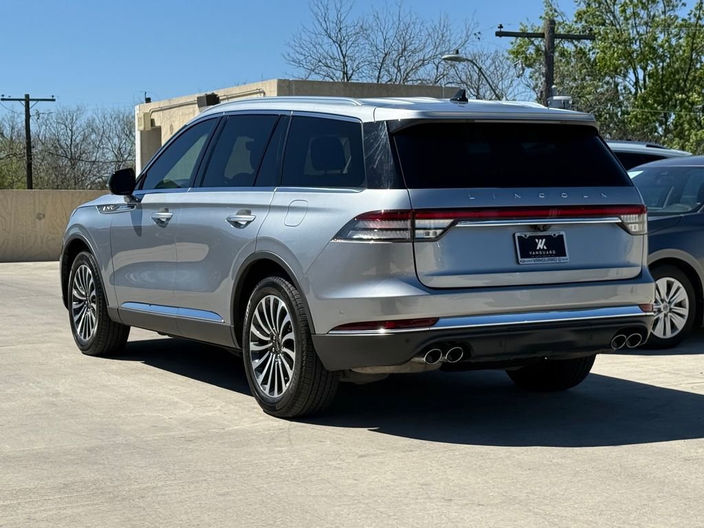 Used 2023 Lincoln Aviator Reserve w/ Equipment Group 201A image 7