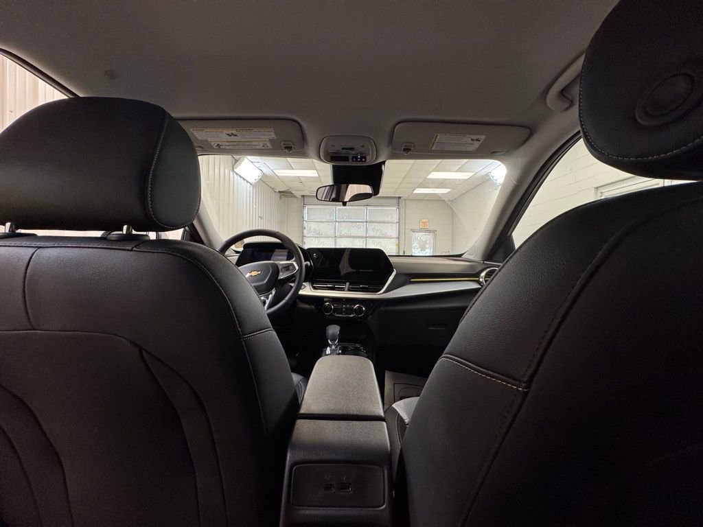 New 2026 Chevrolet Trax LT w/ Driver Confidence Package image 19