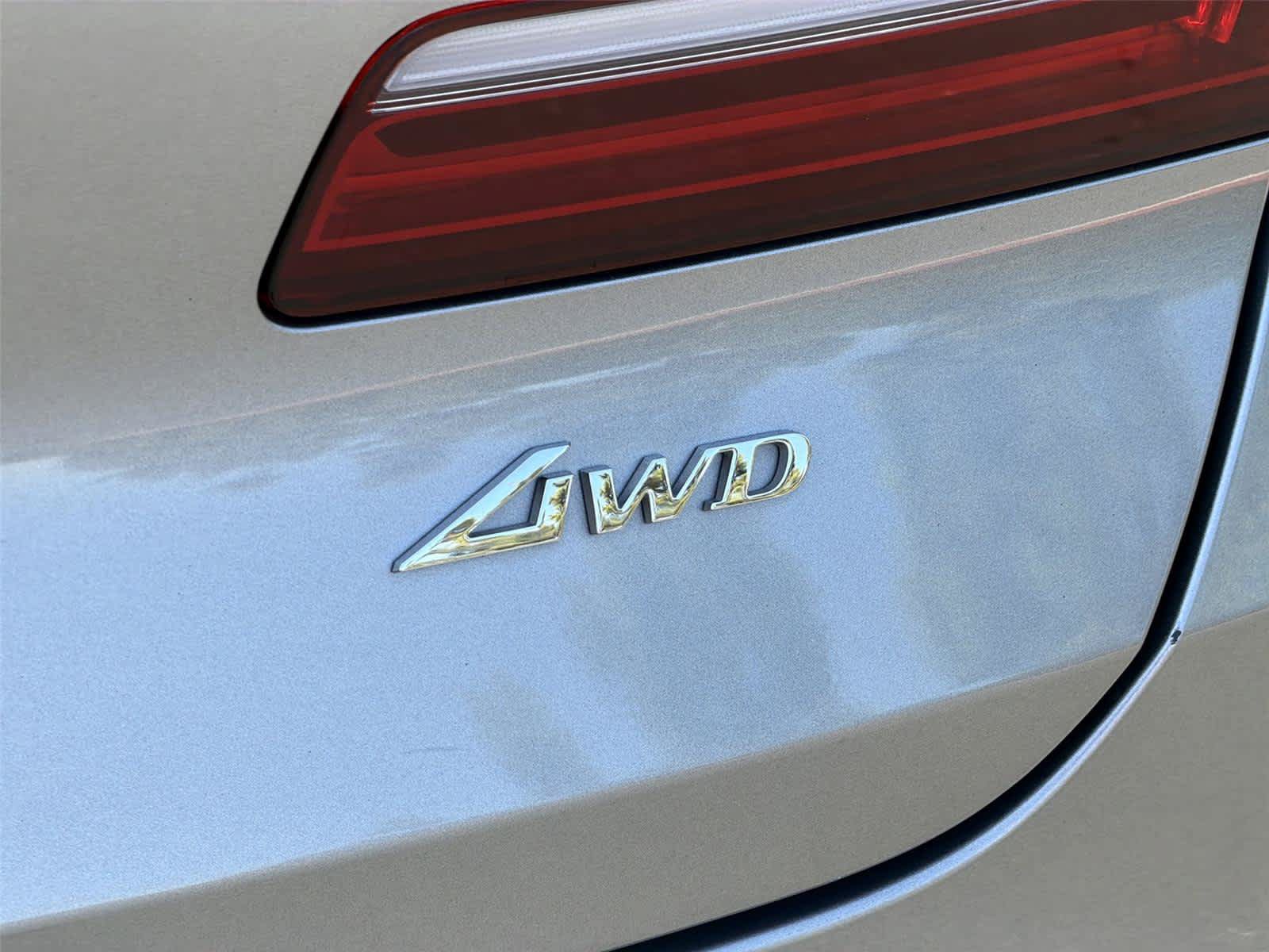 Used 2024 Genesis GV80 2.5T AWD/4WD image 8
