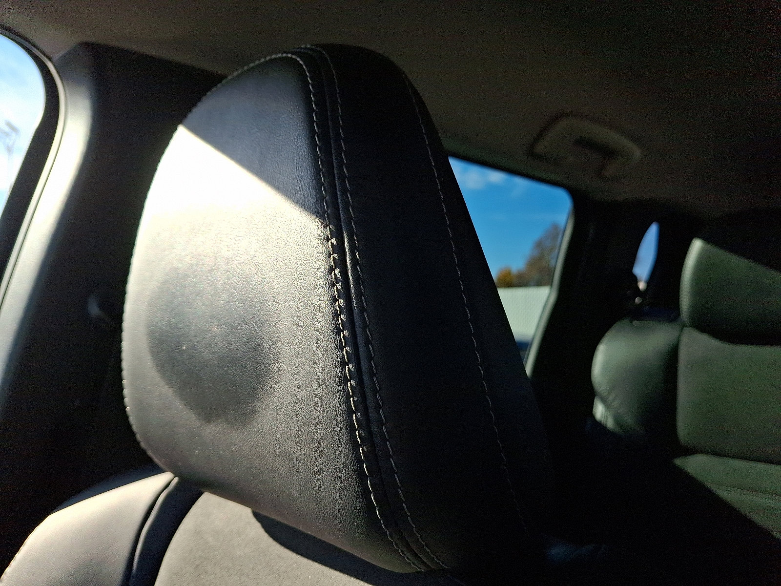 Used 2023 Mitsubishi Outlander SE image 13