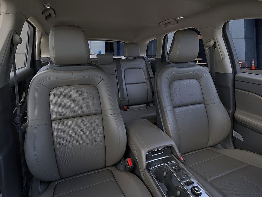 New 2026 Lincoln Corsair Premiere image 10