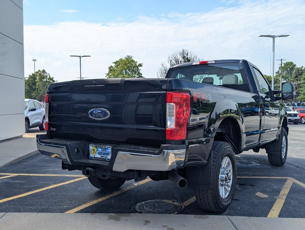 Used 2018 Ford F250 XL w/ STX Appearance Package AWD/4WD image 3
