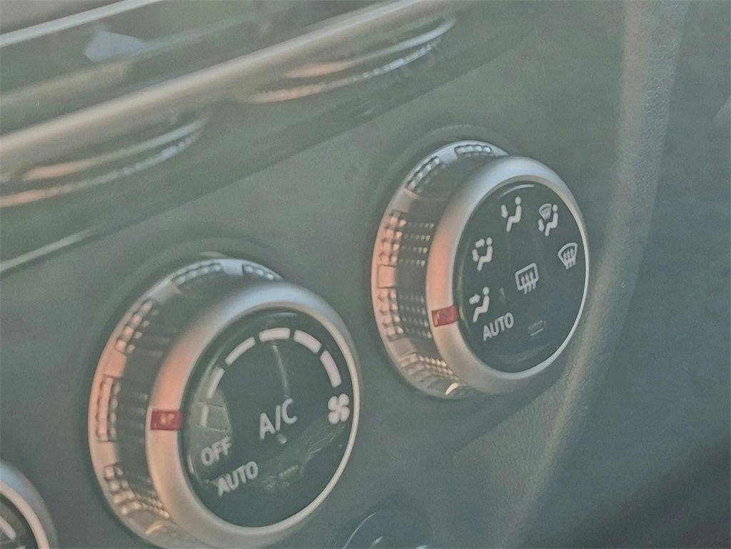 Used 2025 Mitsubishi Outlander Sport LE image 14