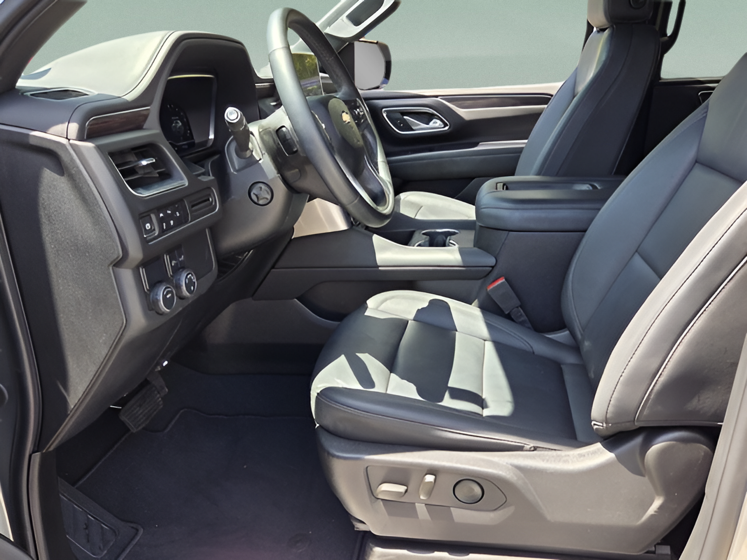 Certified 2024 Chevrolet Tahoe LT w/ Luxury Package RWD image 9