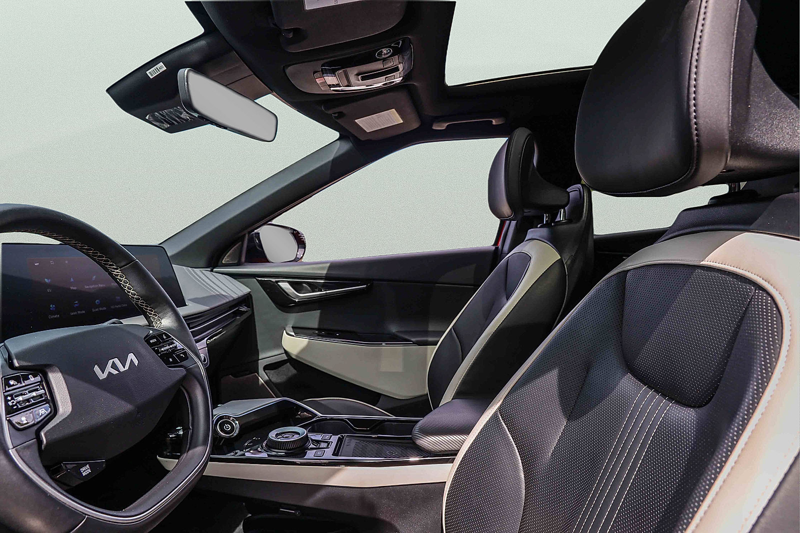 Certified 2023 Kia EV6 GT-Line AWD/4WD image 8