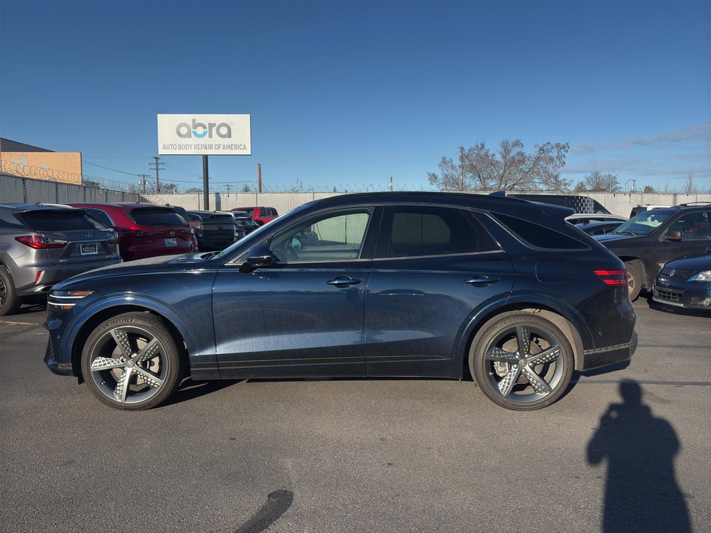 Used 2022 Genesis GV70 2.5T w/ Sport Prestige Package image 4
