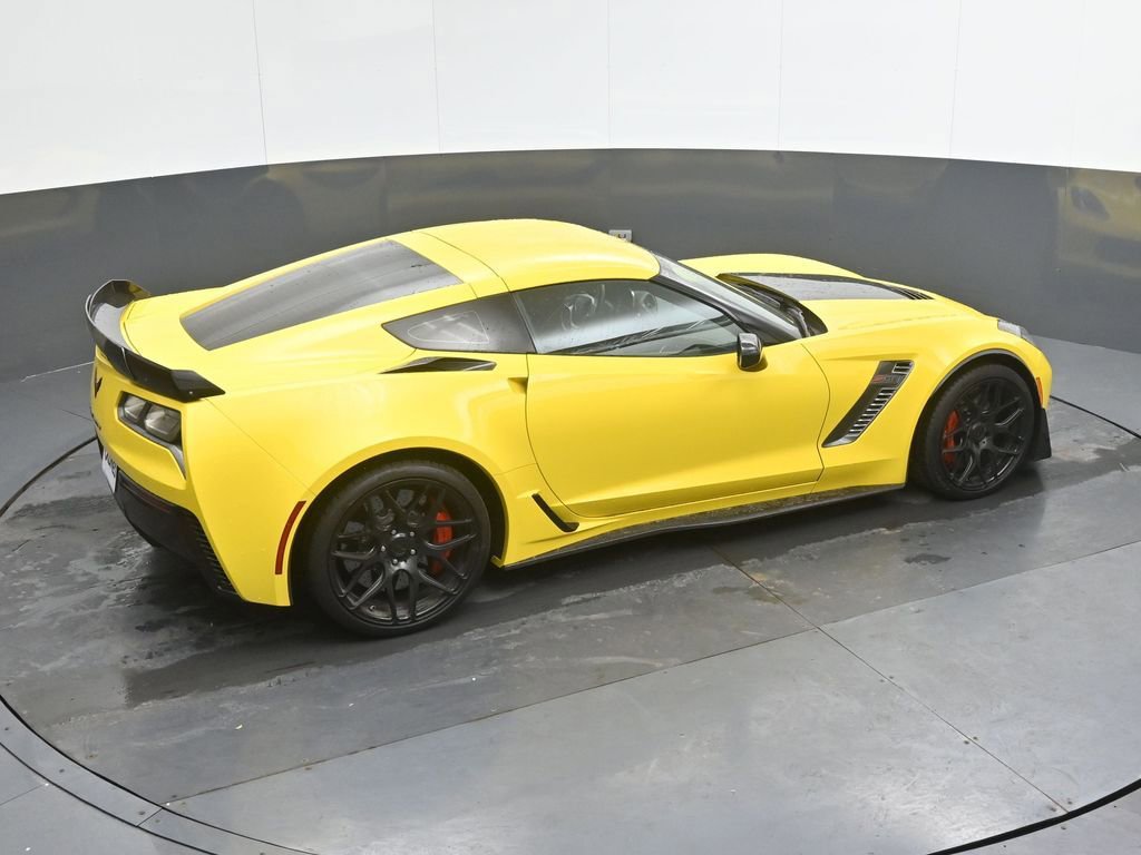 Used 2016 Chevrolet Corvette Z06 w/ Z07 Performance Package RWD image 27