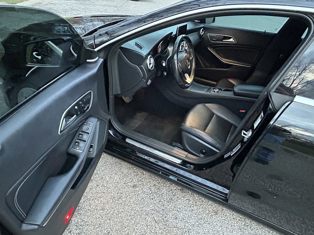 Used 2015 Mercedes-Benz CLA 250 4MATIC image 17