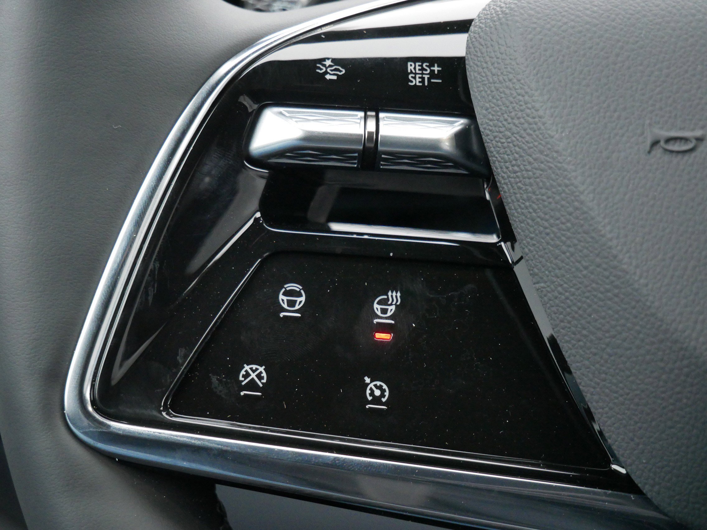 New 2026 Cadillac Lyriq Luxury image 23