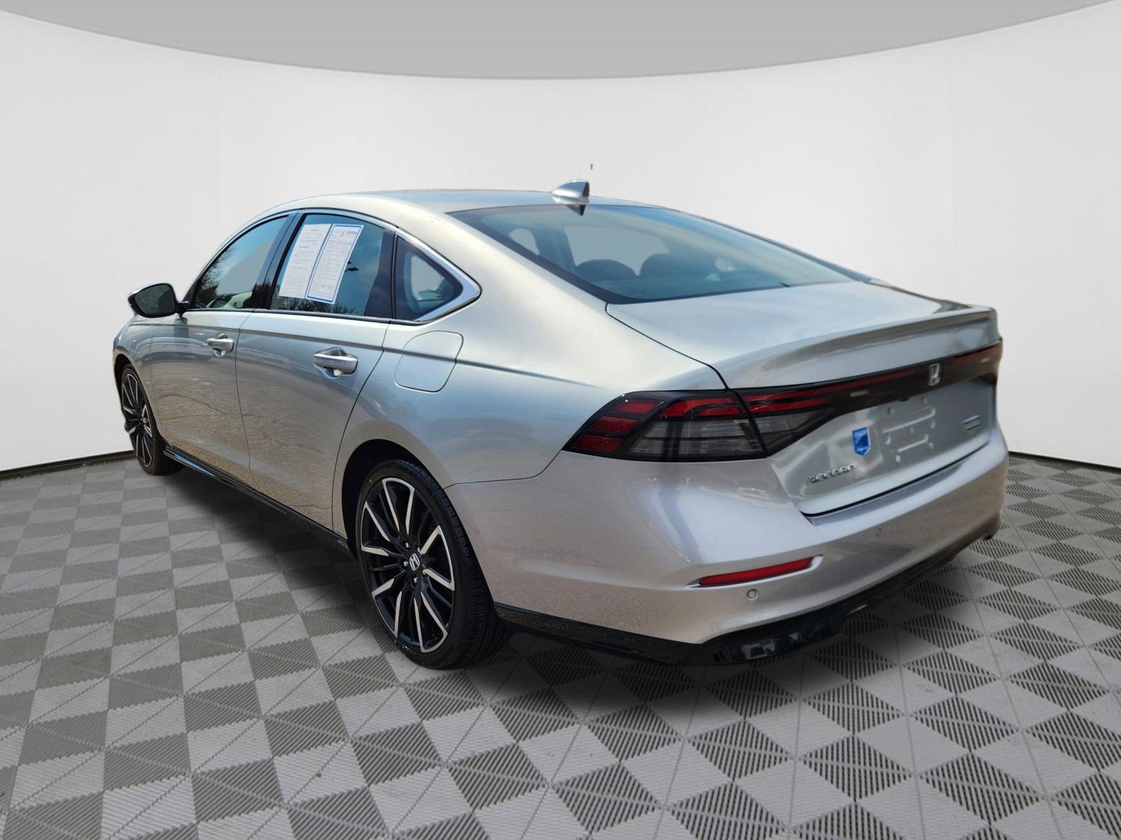 Certified 2024 Honda Accord Touring image 3