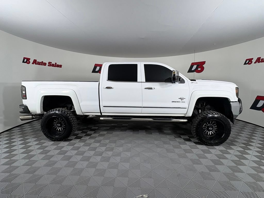 Used 2015 GMC Sierra 2500 SLT w/ Duramax Plus Package AWD/4WD image 8