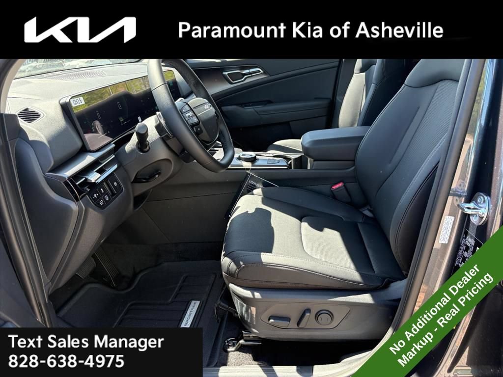 New 2026 Kia Sportage EX AWD/4WD image 17