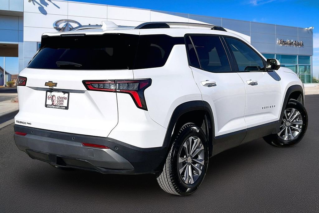 Used 2025 Chevrolet Equinox LT w/ Convenience Package II image 2