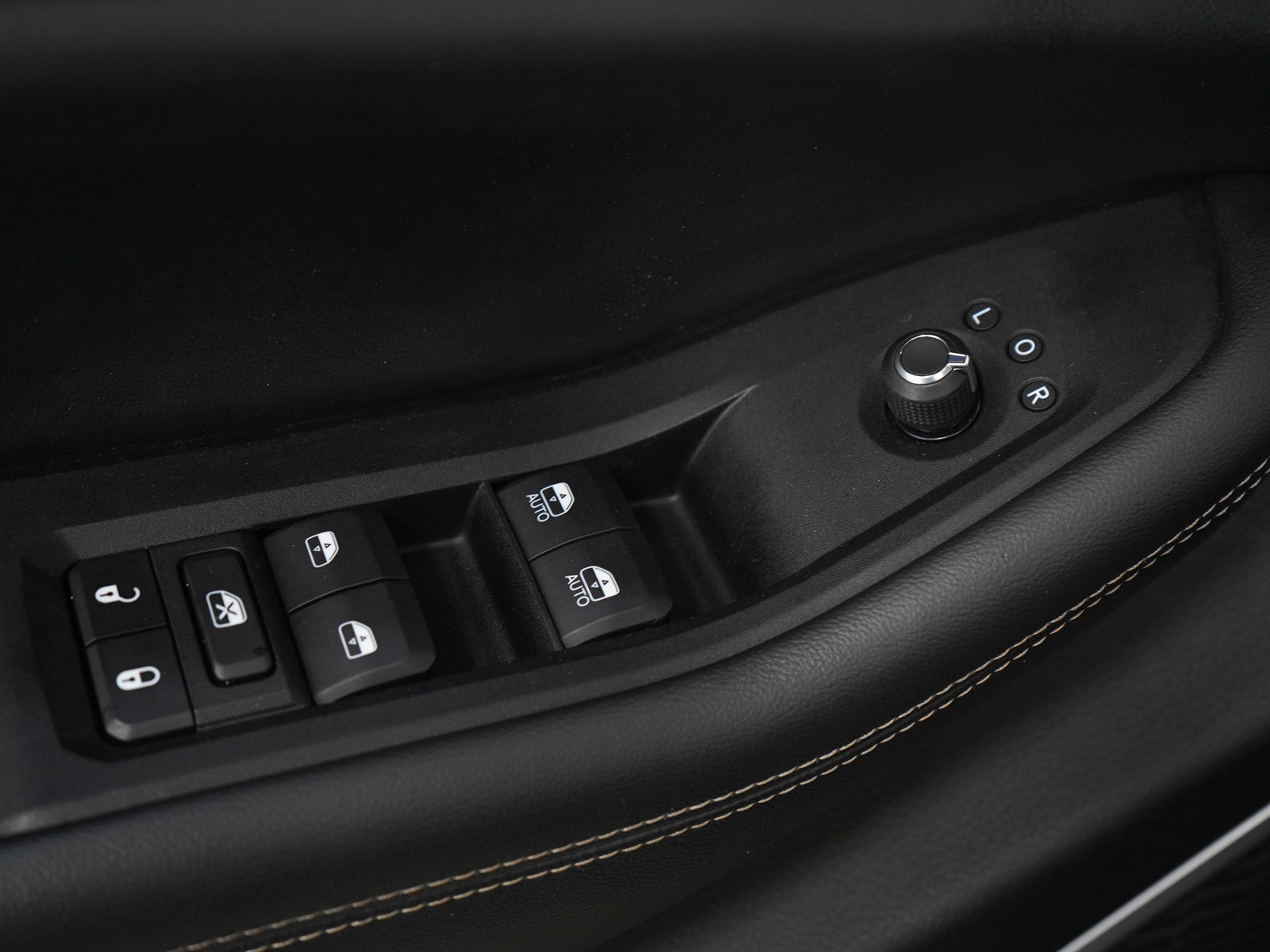 Used 2022 Jeep Grand Cherokee L Limited w/ Trailer Tow Group (B) image 23