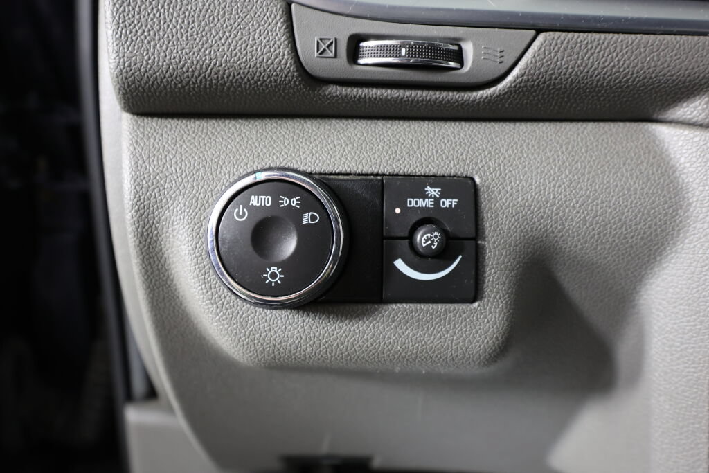 Used 2014 Chevrolet Traverse LS FWD image 30