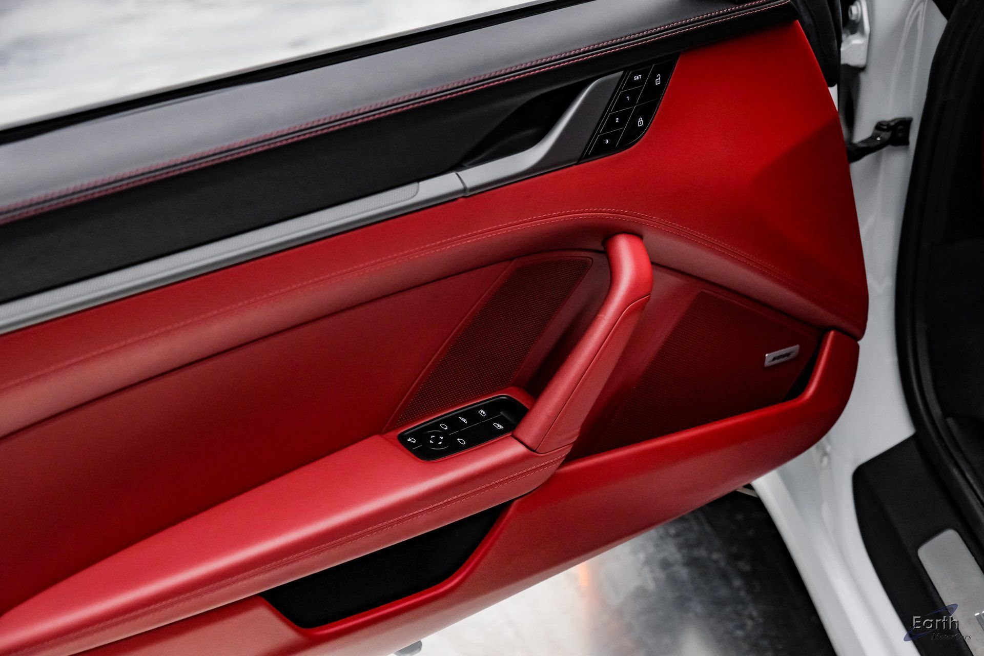 Used 2021 Porsche 911 Carrera 4 image 78