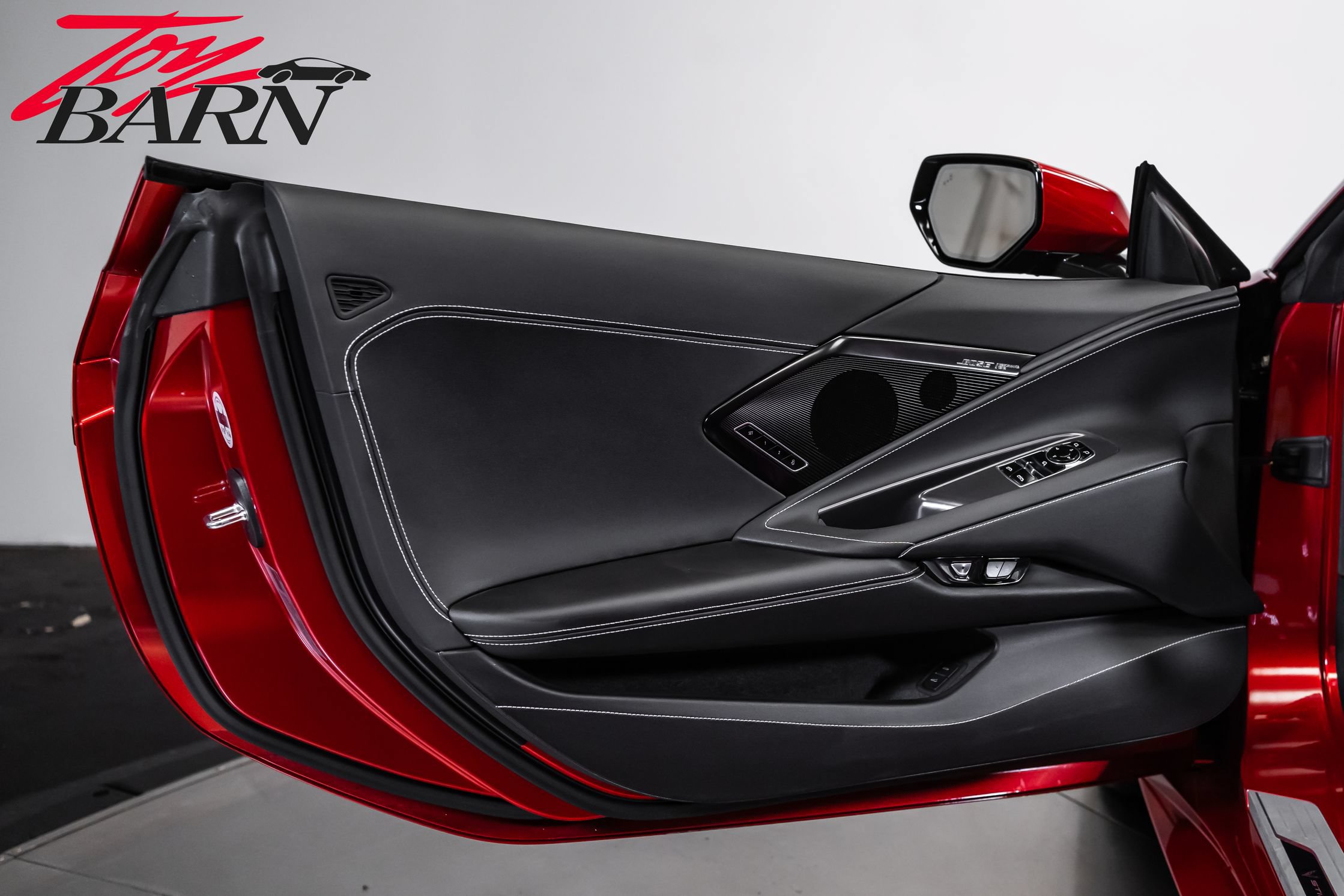 Used 2025 Chevrolet Corvette Stingray Preferred Cpe w/ Z51 Performance Package RWD image 26