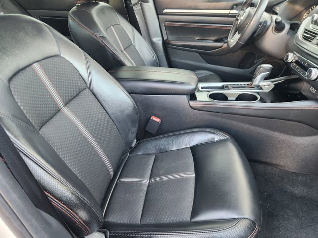 Used 2023 Nissan Altima 2.5 SR image 12
