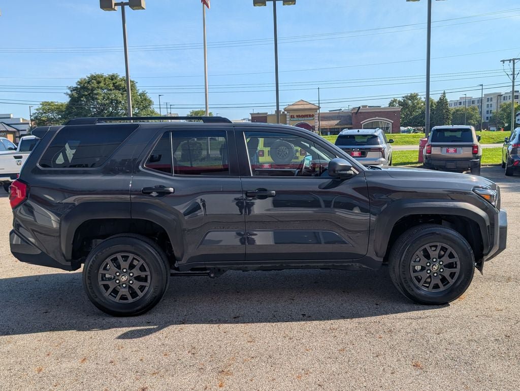 Used 2025 Toyota 4Runner SR5 AWD/4WD image 8