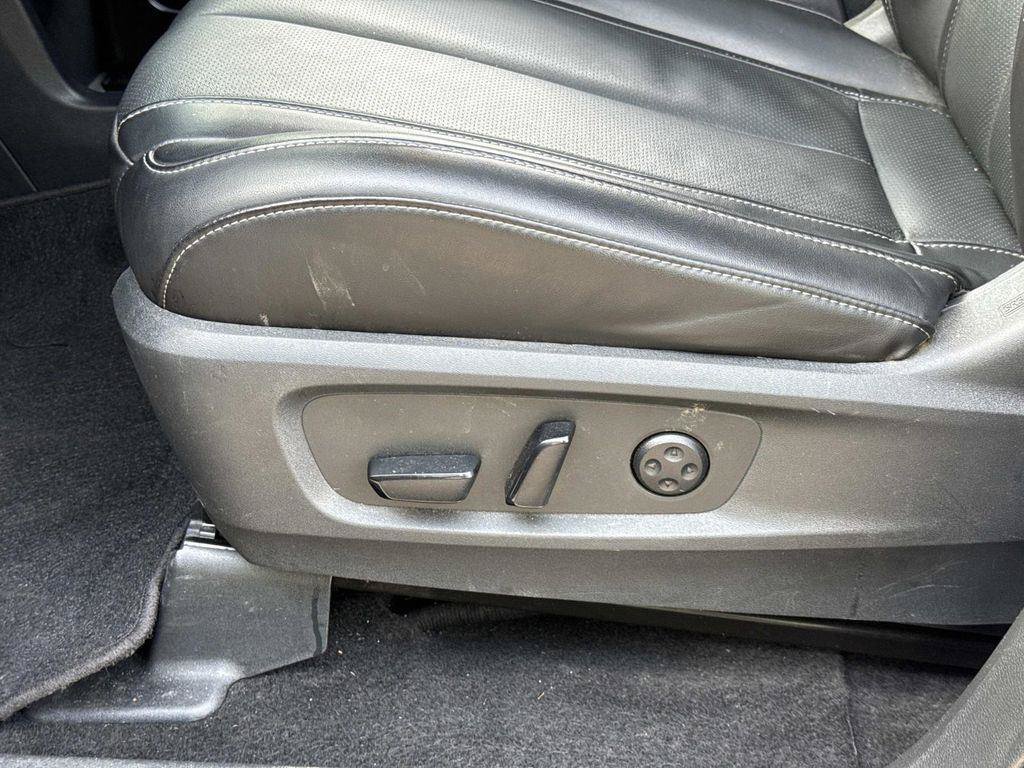 Used 2025 INFINITI QX60 Luxe w/ Vision Package AWD/4WD image 28