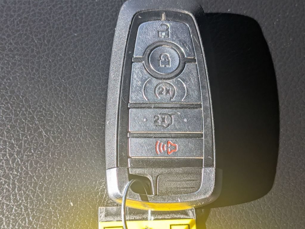 Used 2021 Ford Expedition Limited AWD/4WD image 38