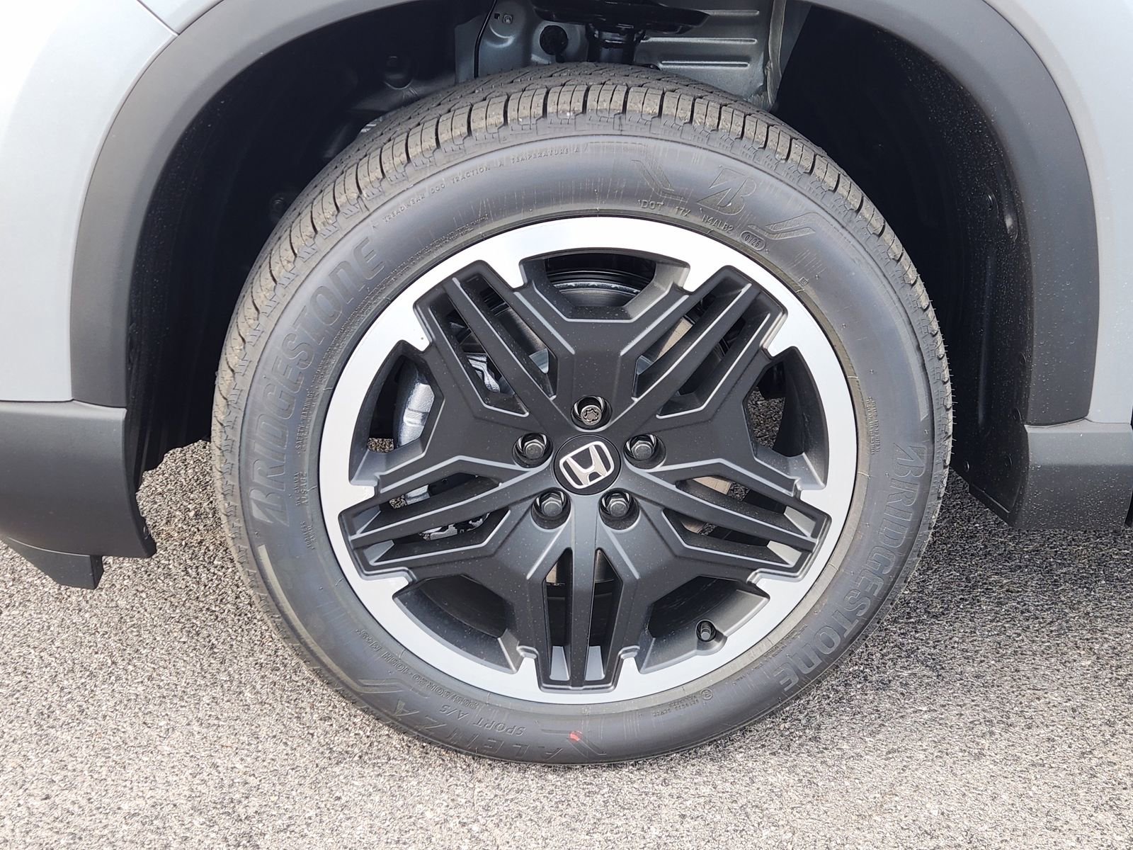 New 2026 Honda Pilot Touring image 14