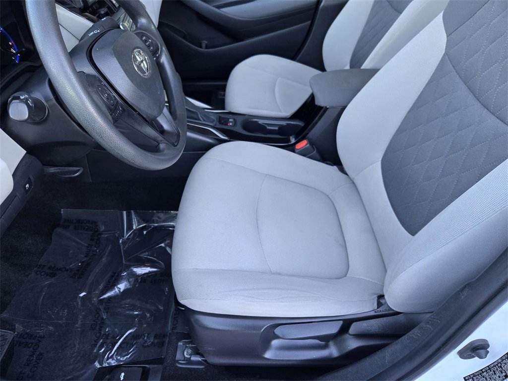 Used 2022 Toyota Corolla LE image 25