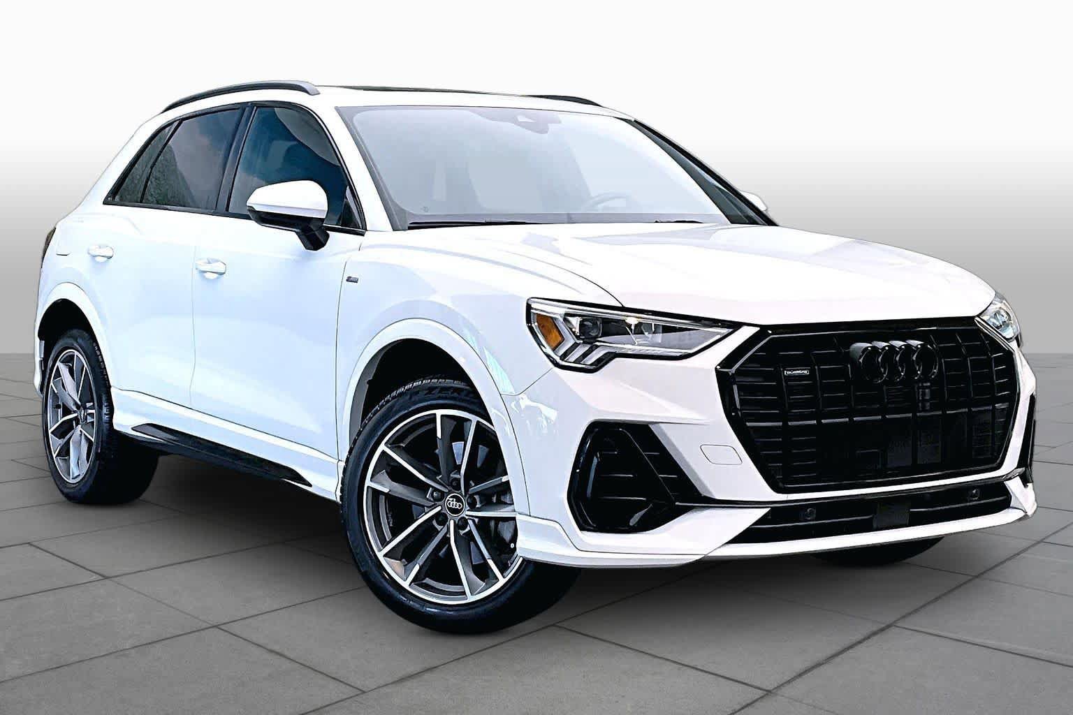 Certified 2023 Audi Q3 2.0T Premium w/ Black Optic Sport Package AWD/4WD image 3