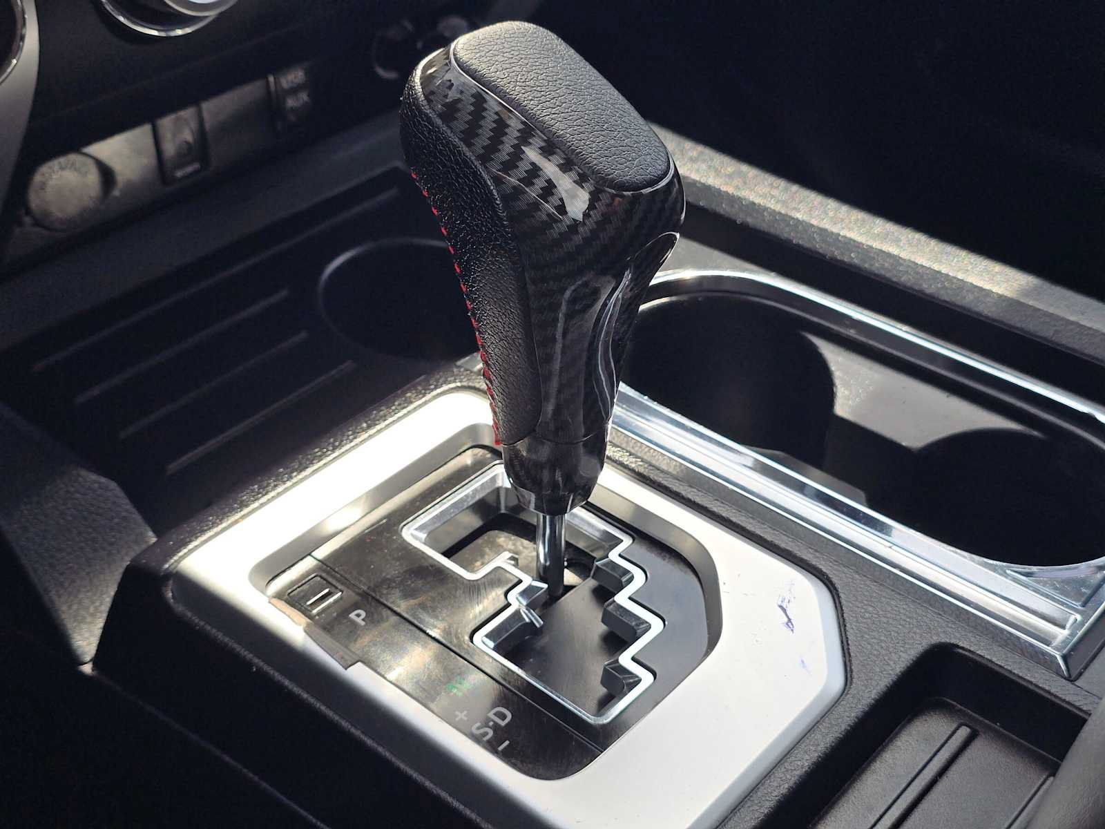Used 2019 Toyota Tundra Limited AWD/4WD image 29