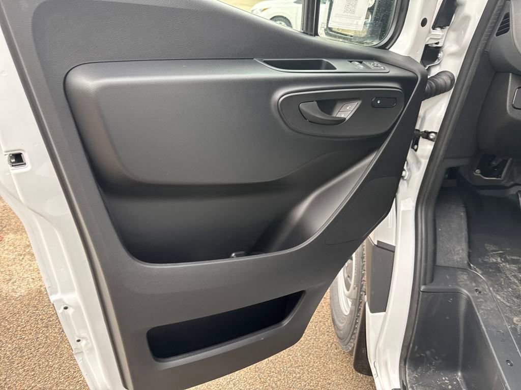 New 2025 Mercedes-Benz Sprinter 2500 image 10