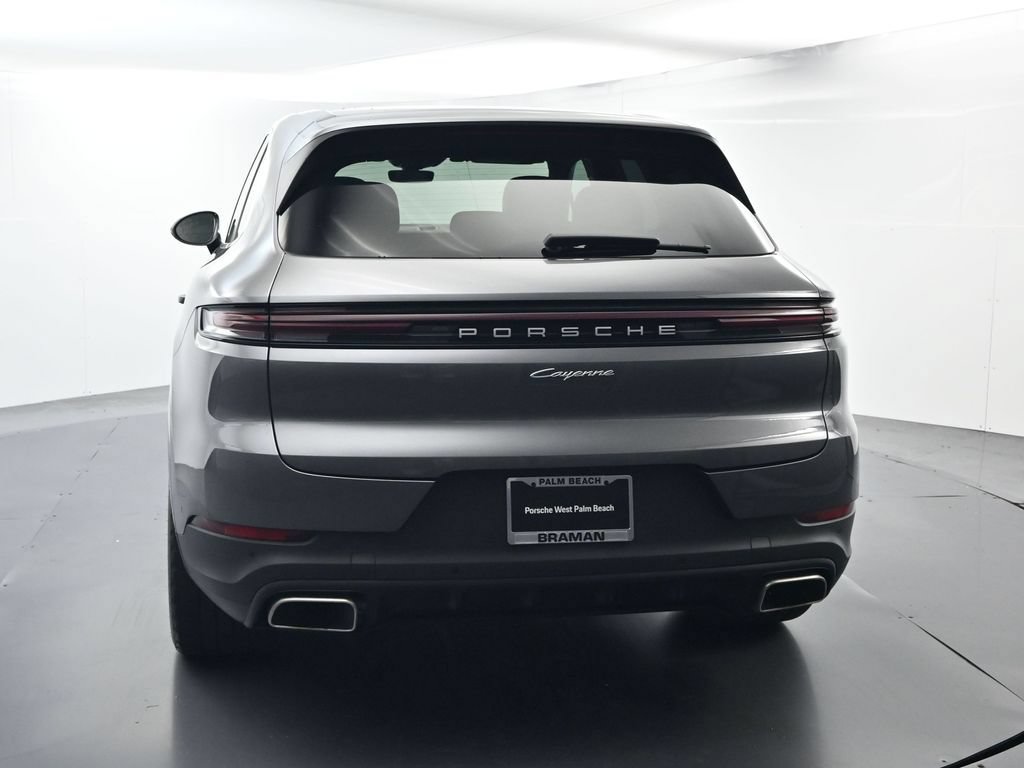 Certified 2024 Porsche Cayenne AWD/4WD image 13