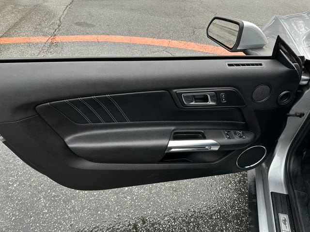 Used 2022 Ford Mustang Premium RWD image 12