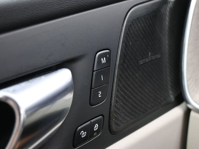 Used 2023 Volvo XC60 B5 Ultimate w/ Climate Package image 31