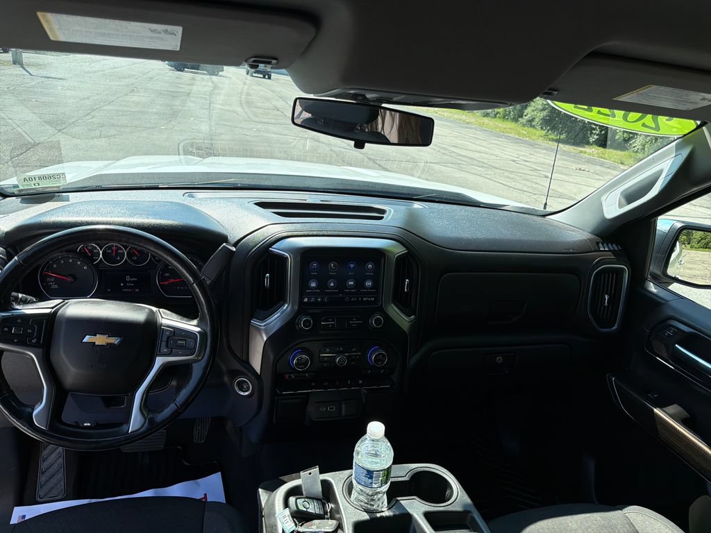 Used 2022 Chevrolet Silverado 1500 LT AWD/4WD image 25