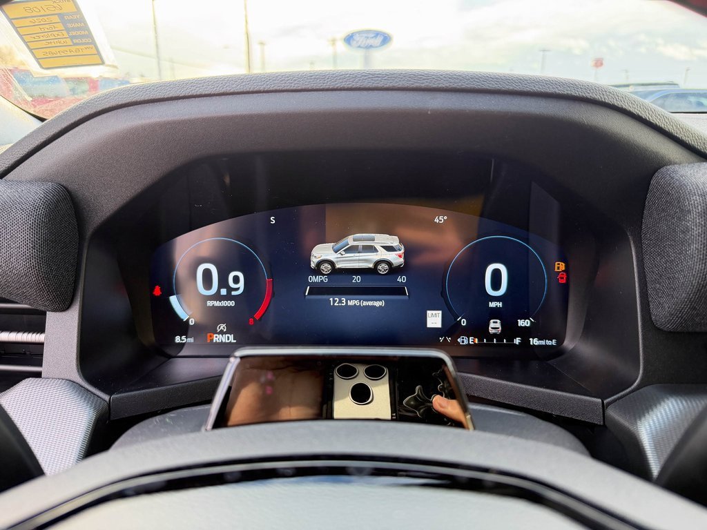 Used 2021 Ford F350 Lariat w/ Chrome Package image 31