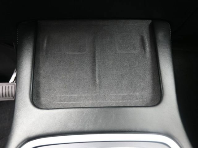 Used 2023 Tesla Model Y Long Range AWD/4WD image 4