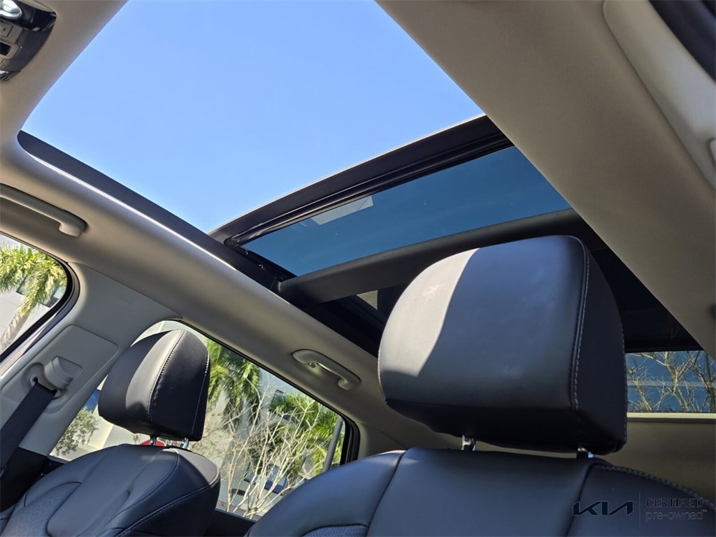 Used 2021 Kia Sorento SX image 23