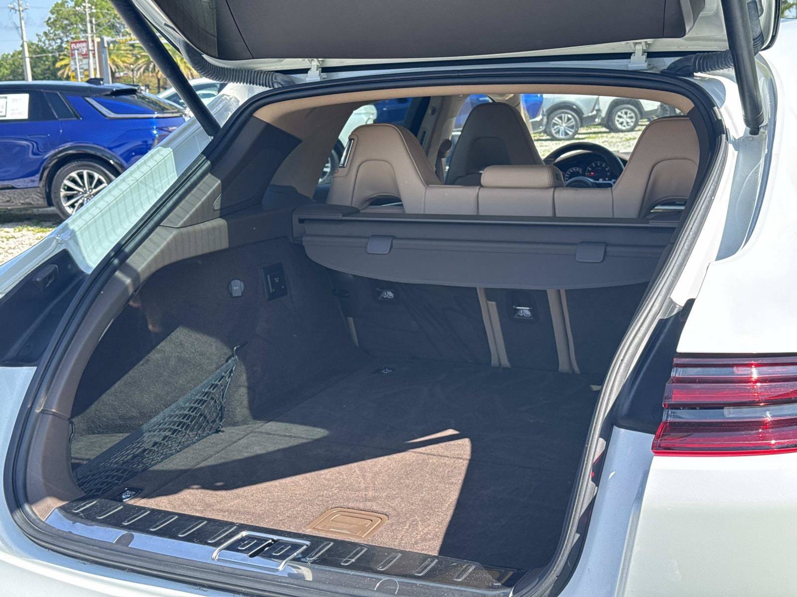 Used 2018 Porsche Panamera 4 AWD/4WD image 31