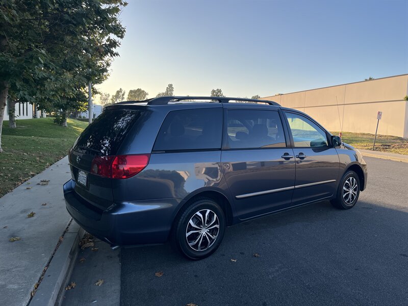 Used 2006 Toyota Sienna LE FWD image 4