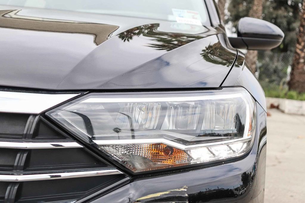 Used 2019 Volkswagen Jetta SE image 8