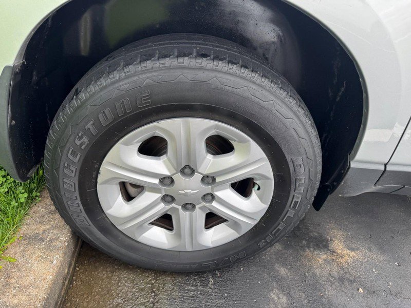 Used 2014 Chevrolet Traverse LS FWD image 4