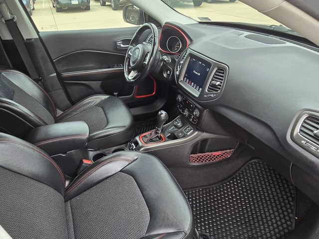 Used 2020 Jeep Compass Trailhawk AWD/4WD image 18