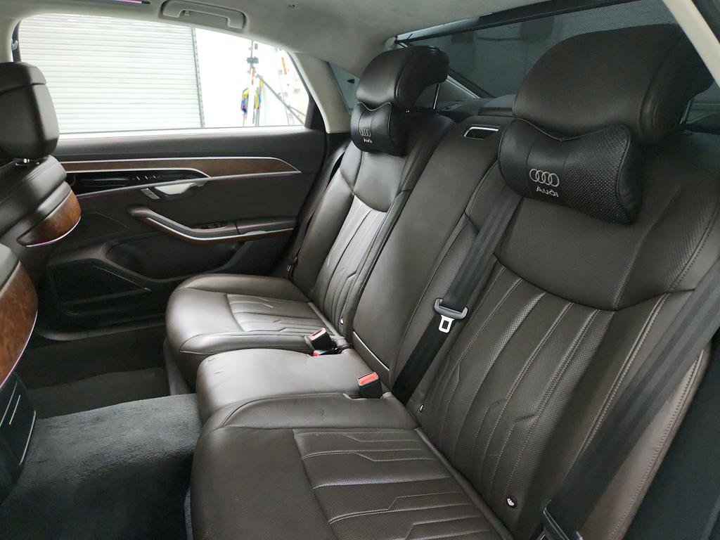 Used 2021 Audi A8 L 4.0T w/ Luxury Package AWD/4WD image 24
