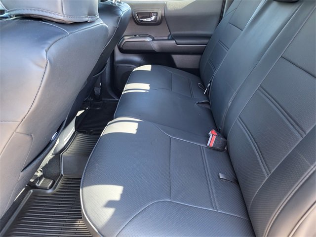 Used 2019 Toyota Tacoma TRD Off-Road w/ Technology Package image 31