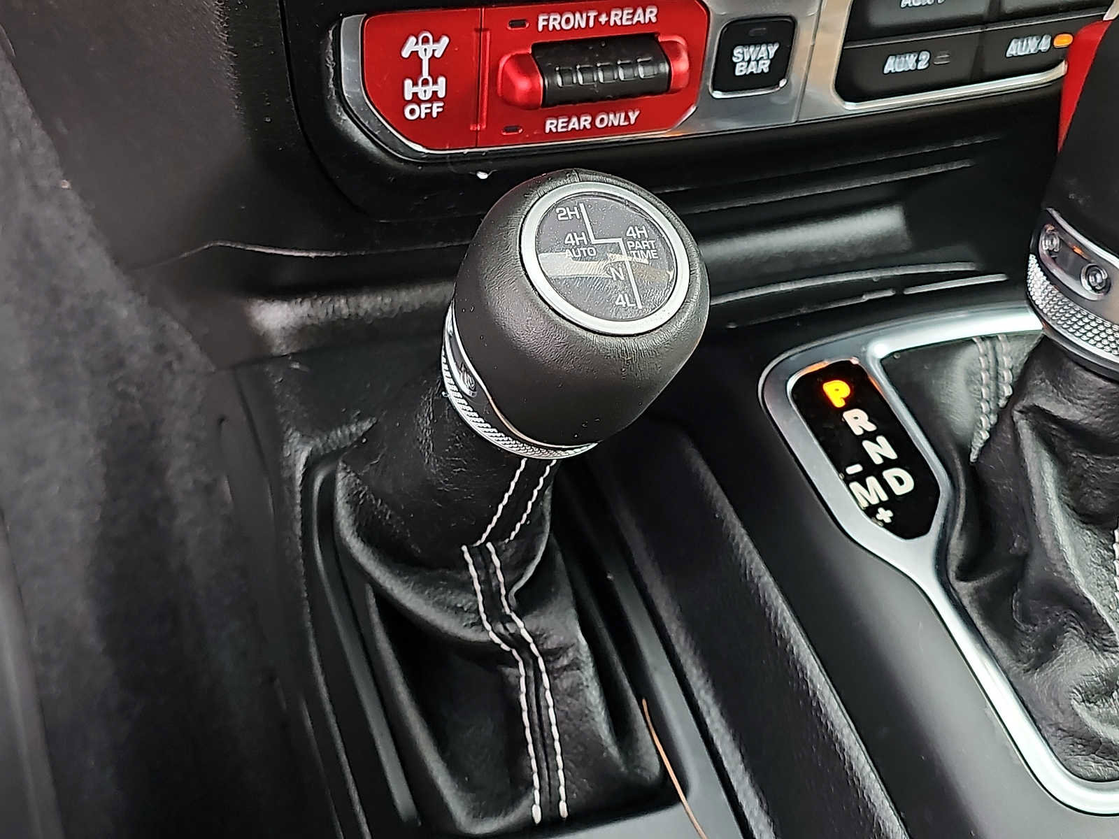 Used 2023 Jeep Wrangler Unlimited Rubicon 4xe w/ Cold Weather Group AWD/4WD image 24