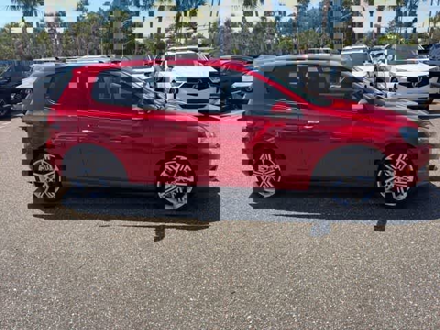 Used 2012 Volkswagen Golf TDI image 11