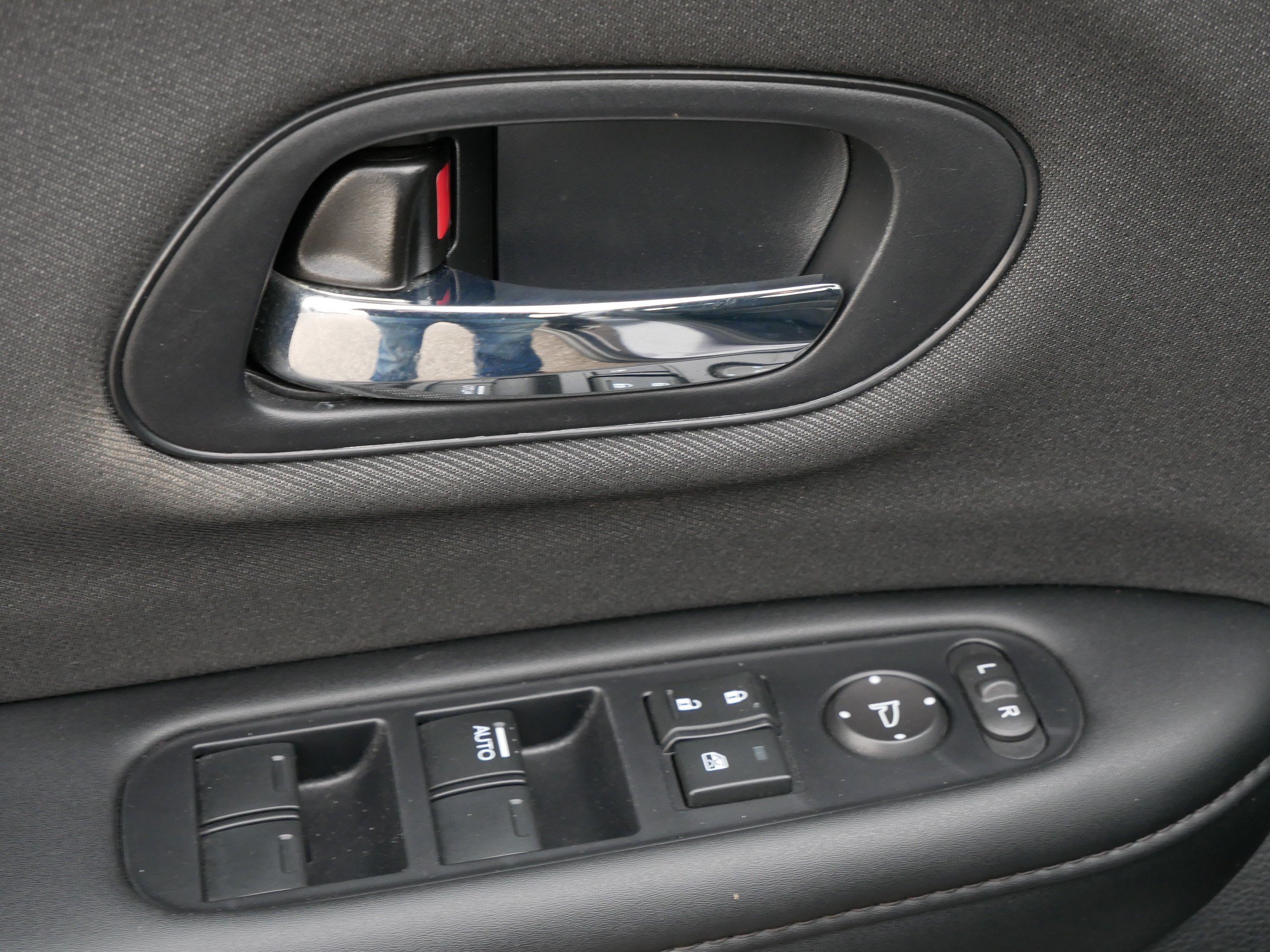 Certified 2022 Honda HR-V LX image 20